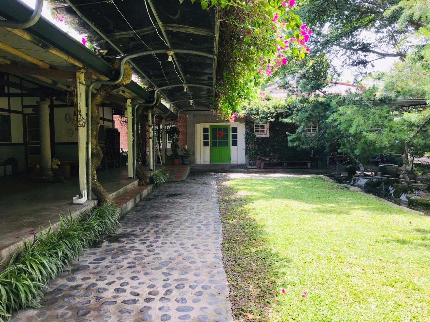 嘉義竹崎白樹腳驛棧萬坪生態包棟烤肉親子民宿 Fujin Extérieur photo